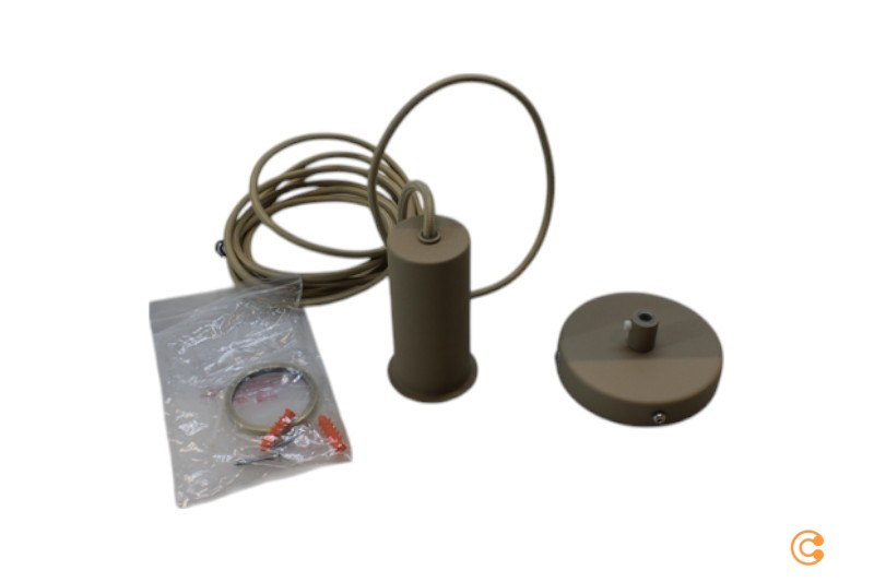 B-lager Ferm Living Socket hengiljós, loftljós, ljósaperur. Sjá texta/mynd.