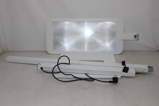 B-flokks Ledvance LED gólflampi, standlampi, 240V, 43W, gölluð vara