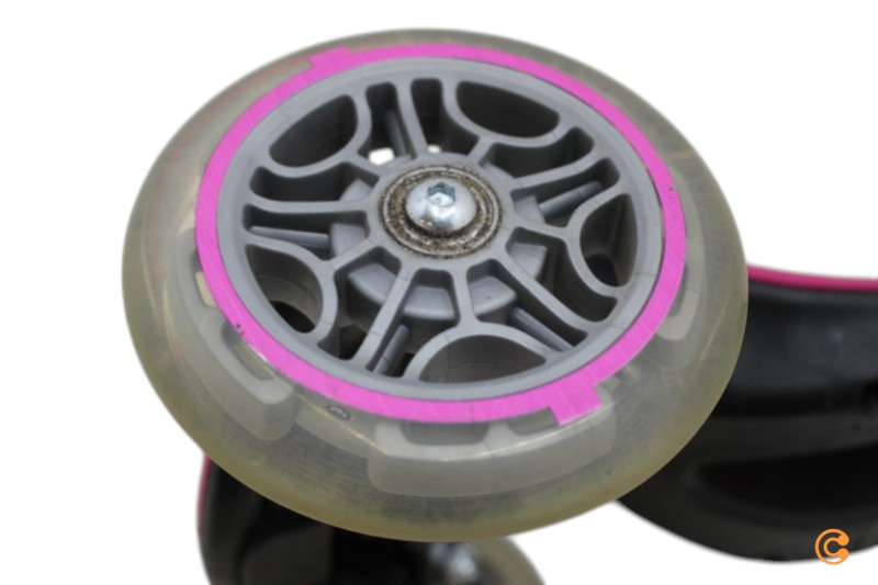 Globber Elite Deluxe sparkhjól, þriggja hjóla sparkhjól, af B-flokki. Sjá texta/mynd.