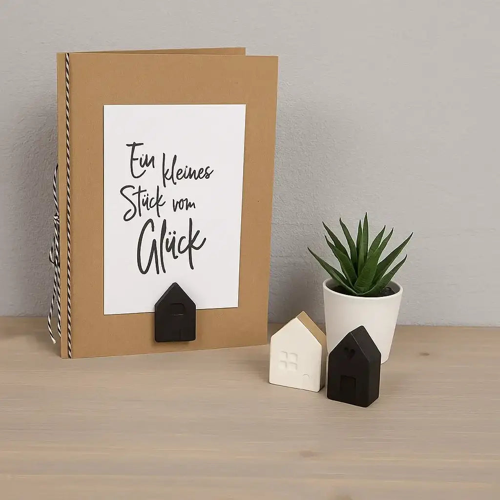 Set of 15 mini decorative houses – for your creative DIY ideas