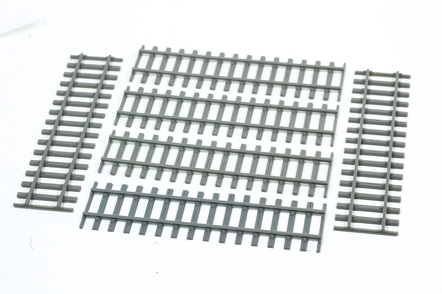 3D Printed 28mm Train Tracks for Wargaming – Curved or Straight Set of 6 | Miniature Terrain