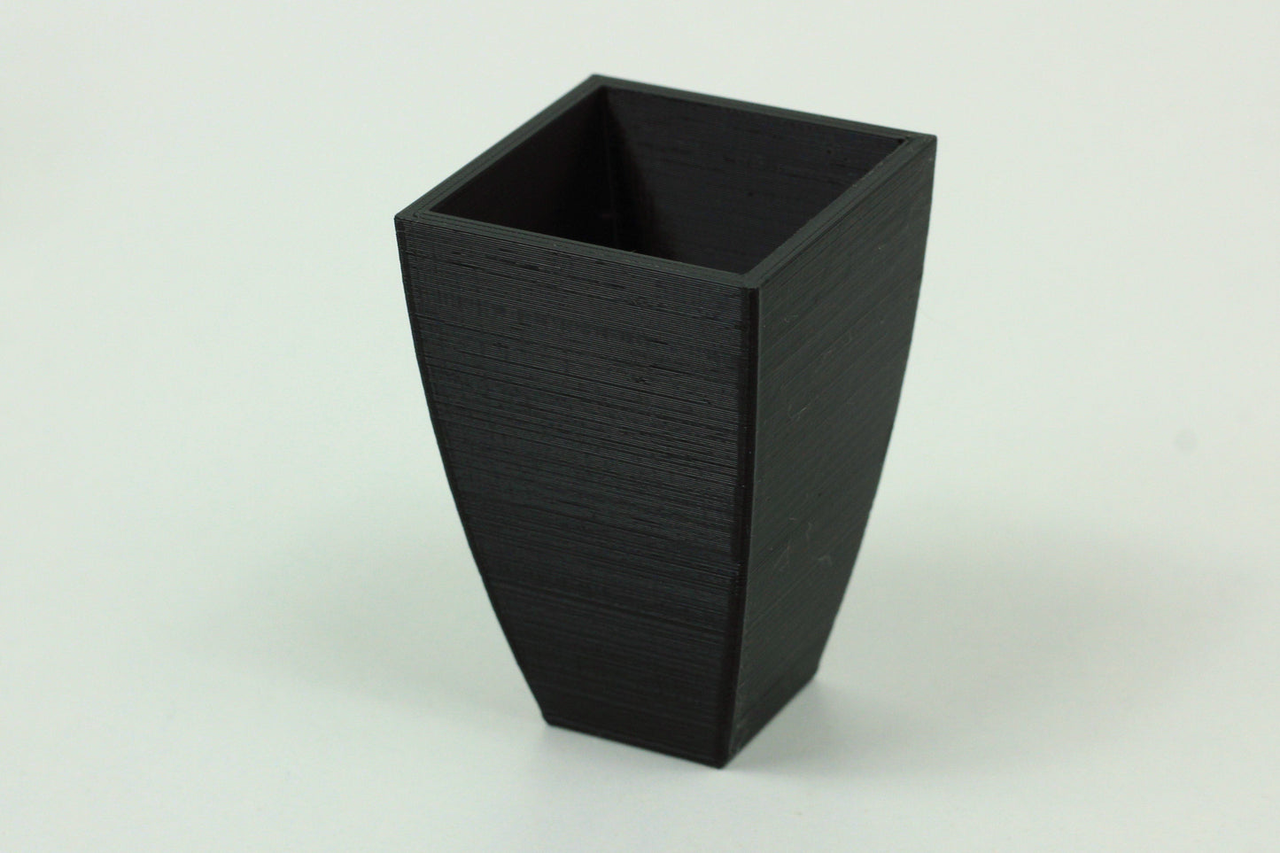 Modern Square Flower Pot | 1:12, 18, 24 Scale Dollhouse Decor | 3D Printed Miniature Made in Germany