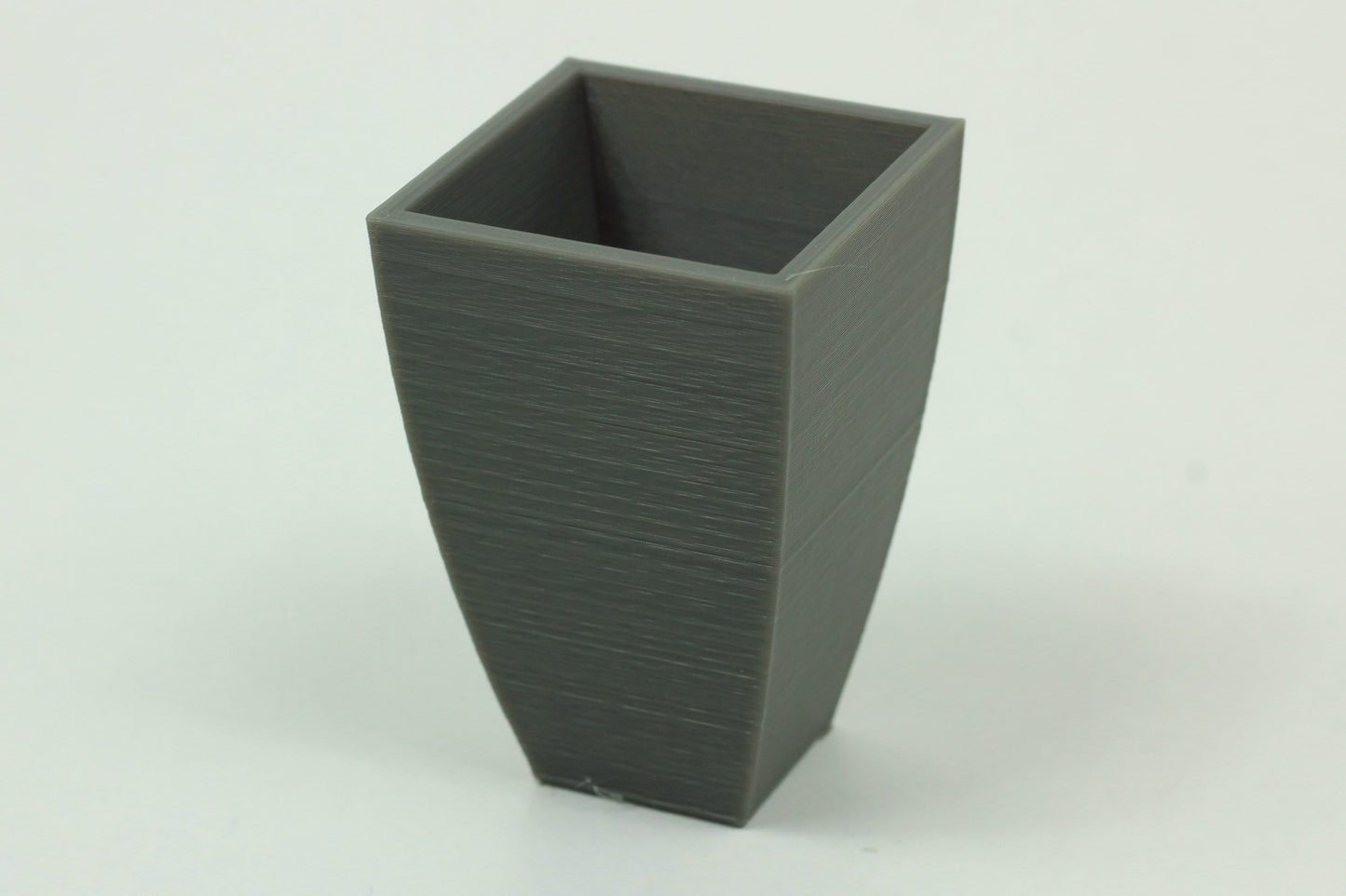 Modern Square Flower Pot | 1:12, 18, 24 Scale Dollhouse Decor | 3D Printed Miniature Made in Germany