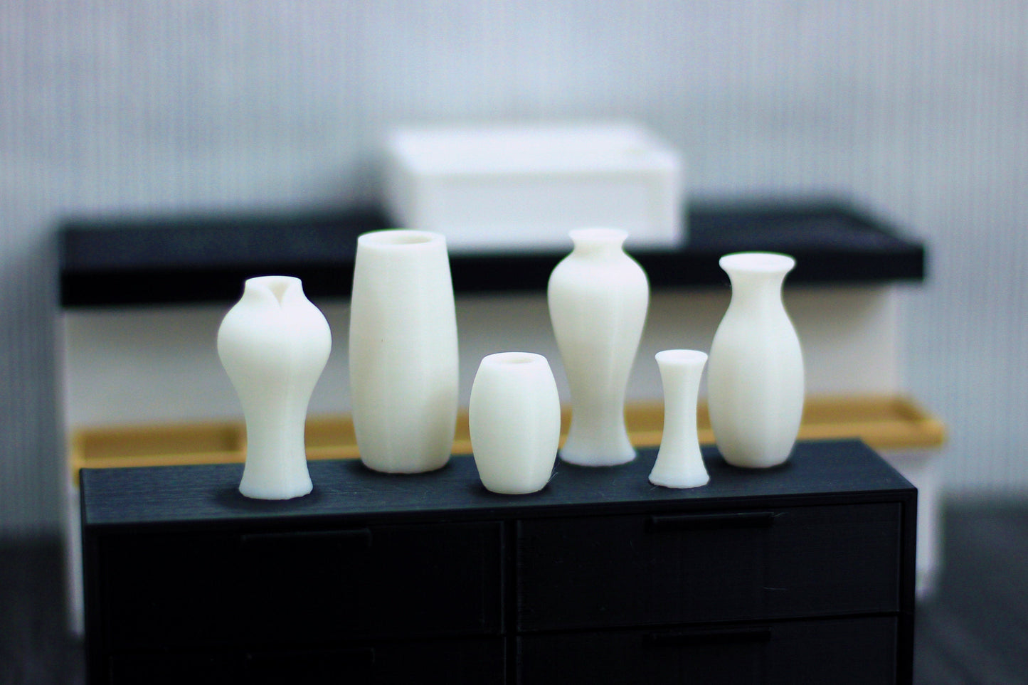 Curvy Dollhouse Vases Set: 1/12 Scale Miniature Furniture