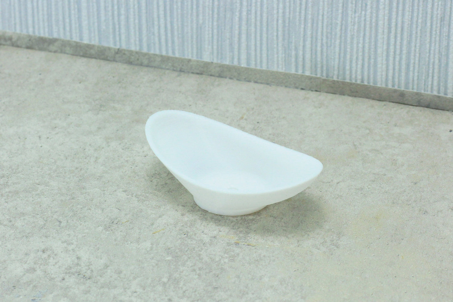 Modern Oval Sink | 1:12 Scale Dollhouse Bathroom Furniture | 3D Printed Miniature