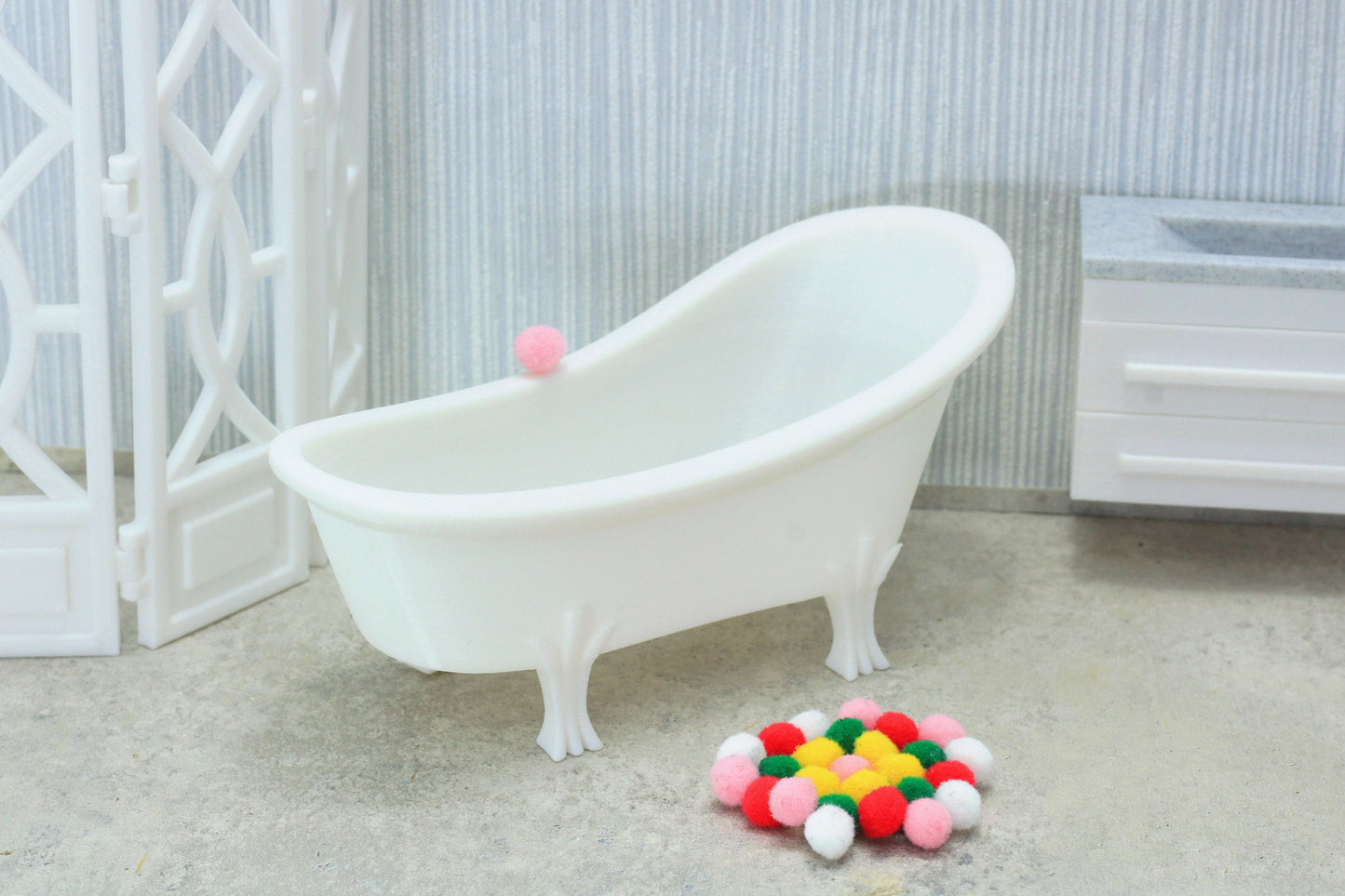 1:12 Scale Miniature Bathtub | Modern Dollhouse Bathroom Furniture | Luxury 3D Printed Bathtub Made in Germany