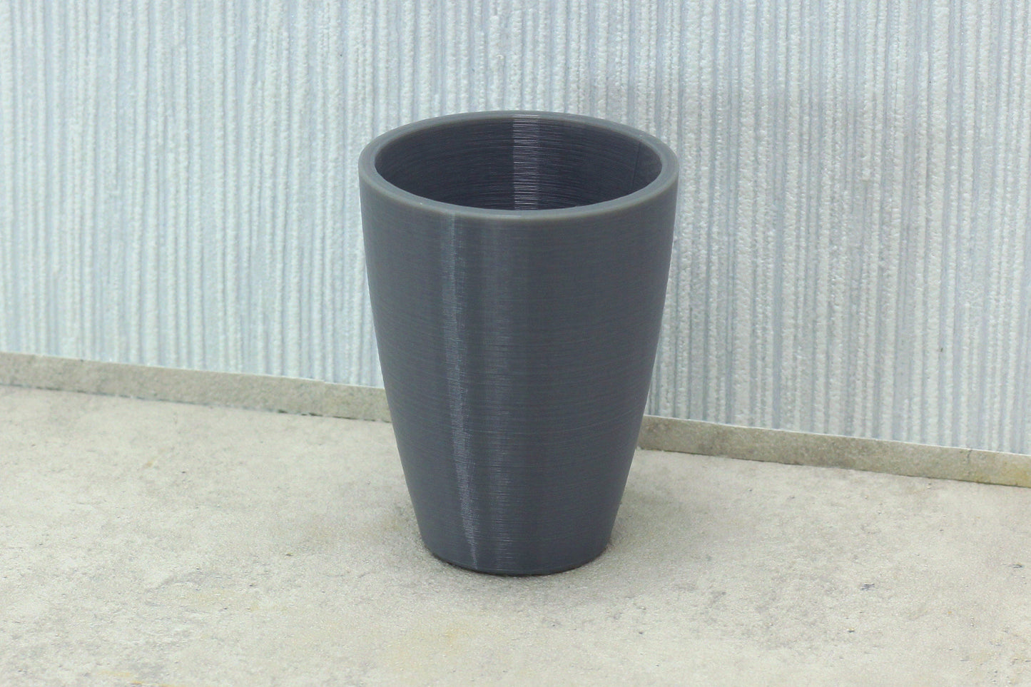 Modern Round Flower Pot | 1:12, 118, 124 Scale Dollhouse Decor | 3D Printed Miniature Made in Germany