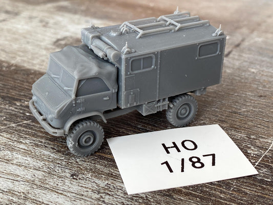 Unimog Funkkoffer (Radio) - 3D Printed - 28mm Scale - Miniature Wargaming Vehicle - Tabletop Wargames - Model Railroad