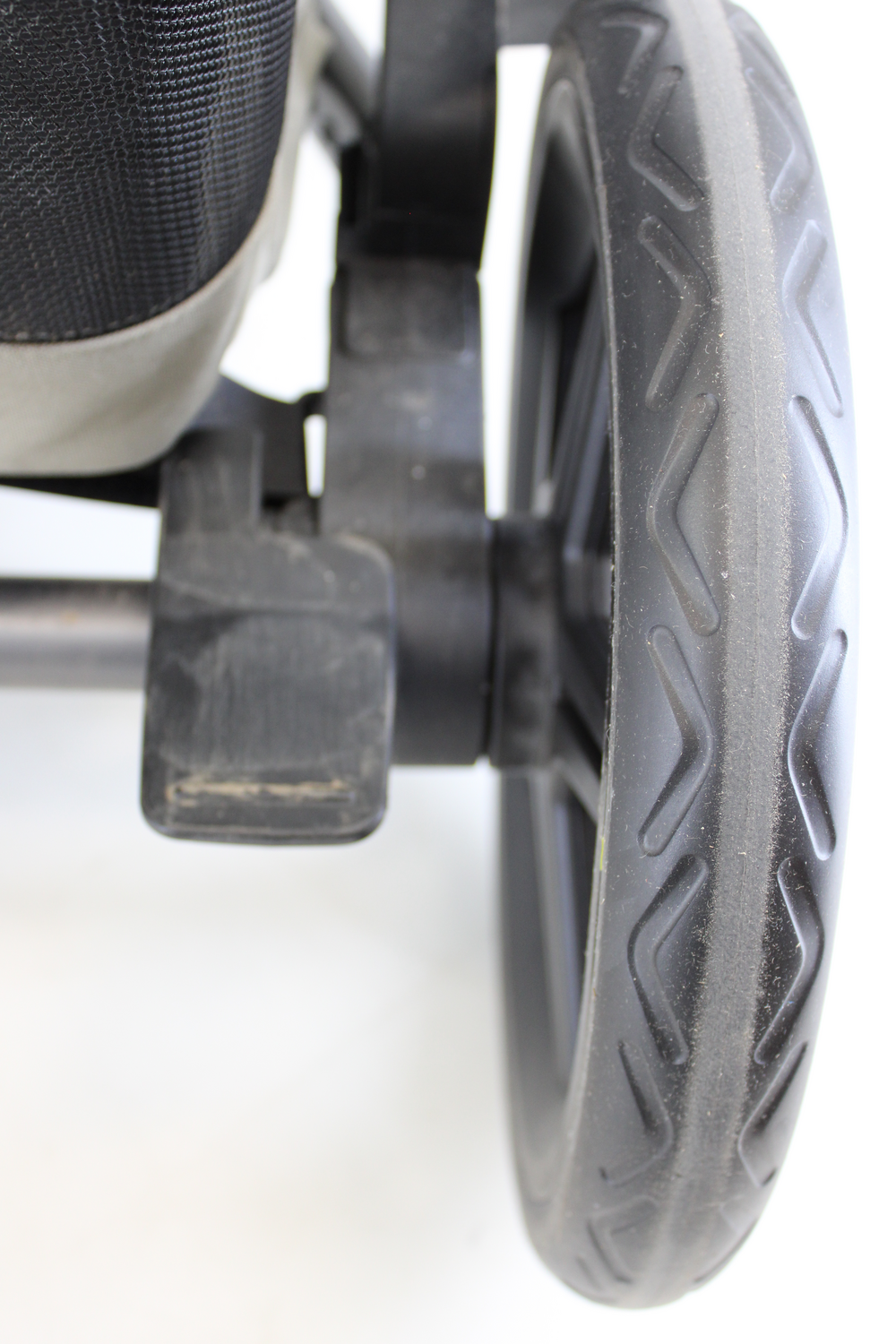 B-grade Joolz Geo 3 stroller 2 in 1 Classic Look Sage travel buggy. See text/photos.