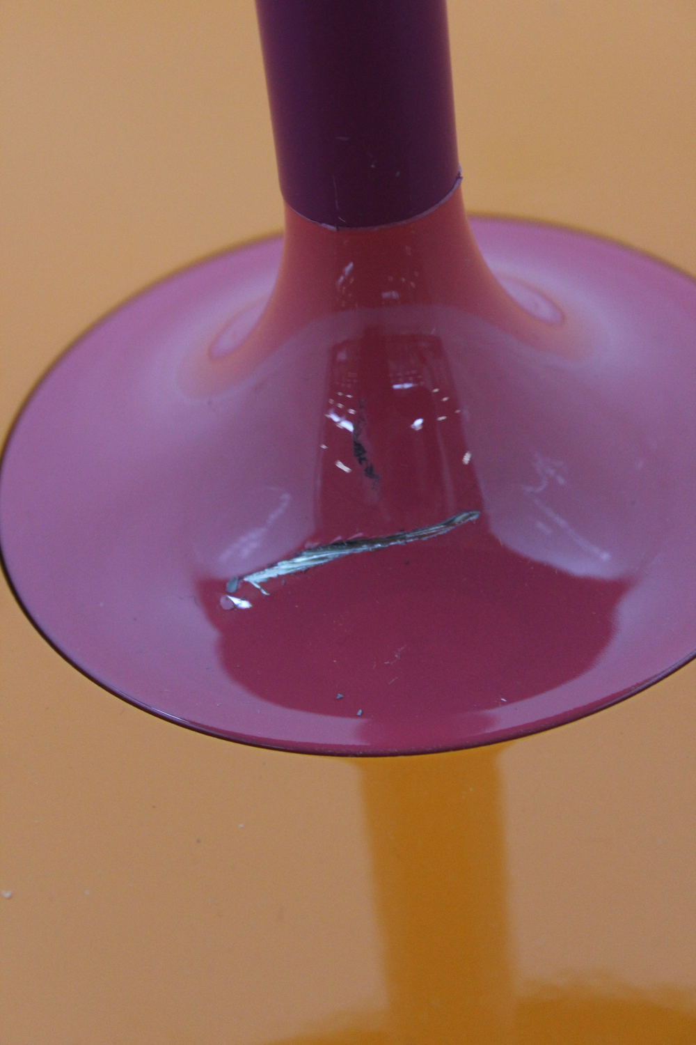 B-grade Kartell table, side table, living room table, coffee table, Bordeaux. See text/photo.