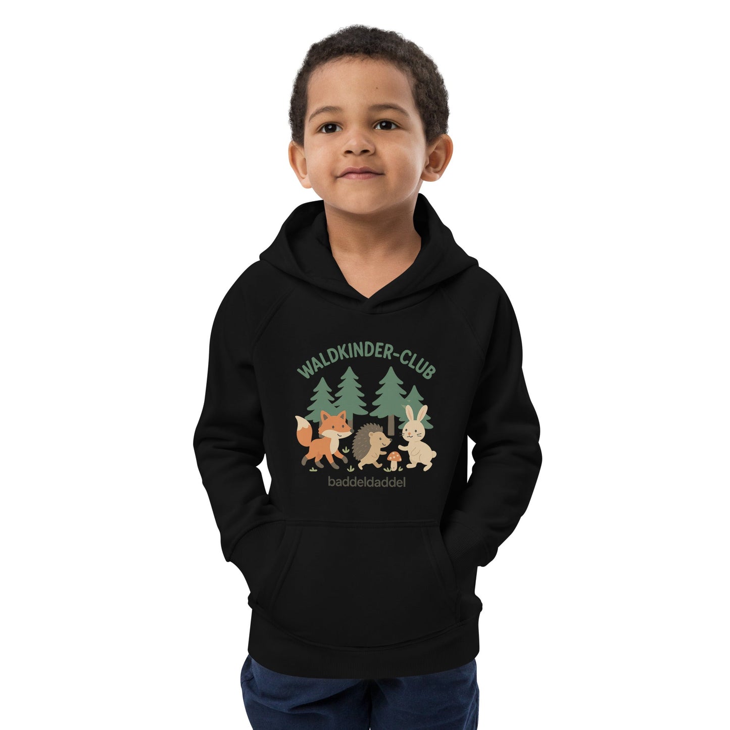 Kinder-Hoodie Waldkinder Club – Abenteuer beginnen draußen im Baddeldaddel Design