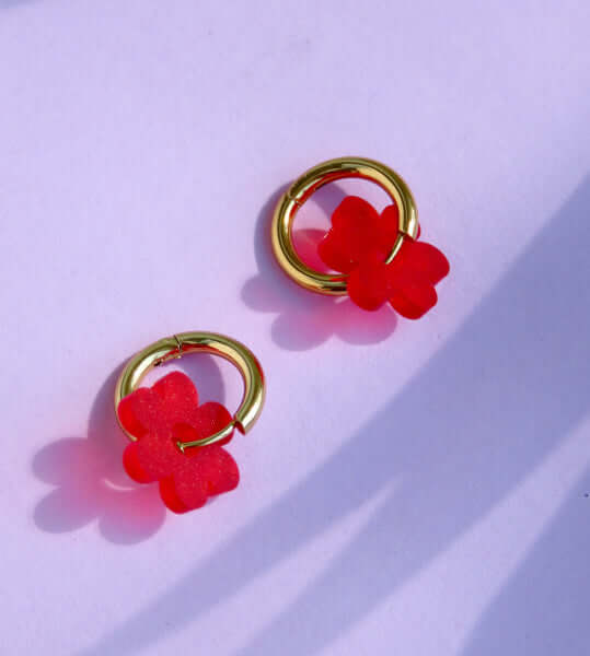 Rote Flower Edelstahl Hoops