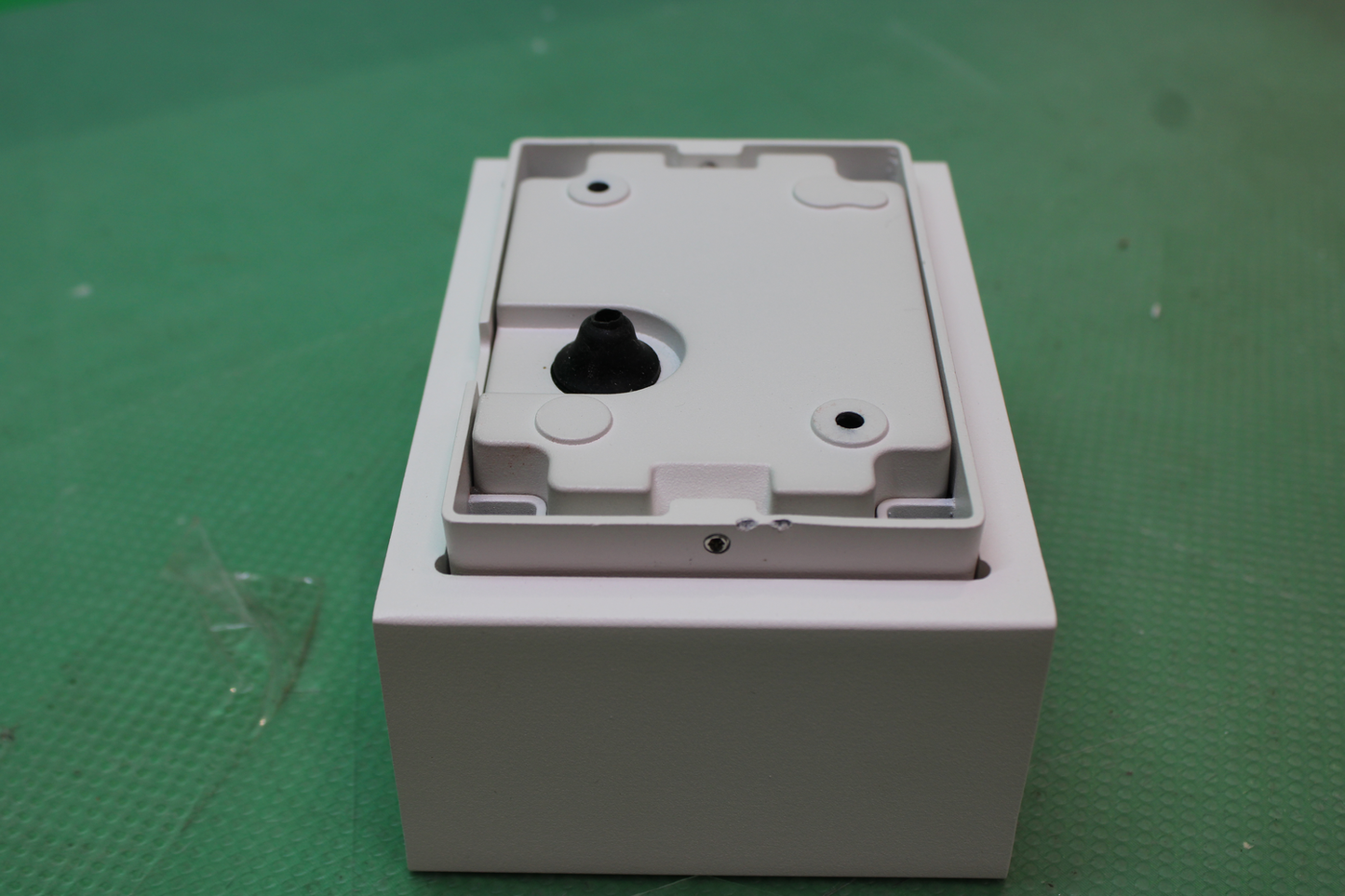 B-grade Konstsmide LED outdoor wall light, Pavia lamp, 12W. See text/photo.