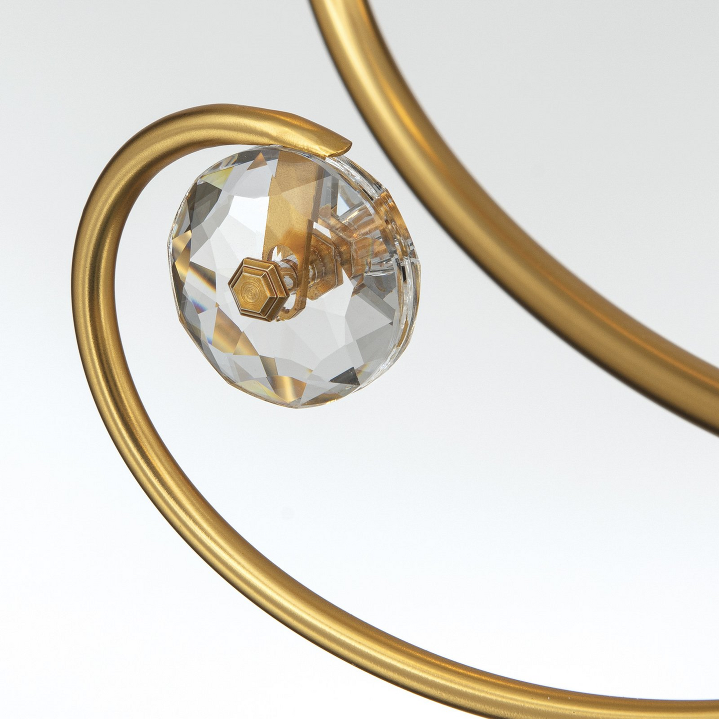 Ariane ljósakróna í B-flokki, gulllitað kristal, 6 ljósastaura.