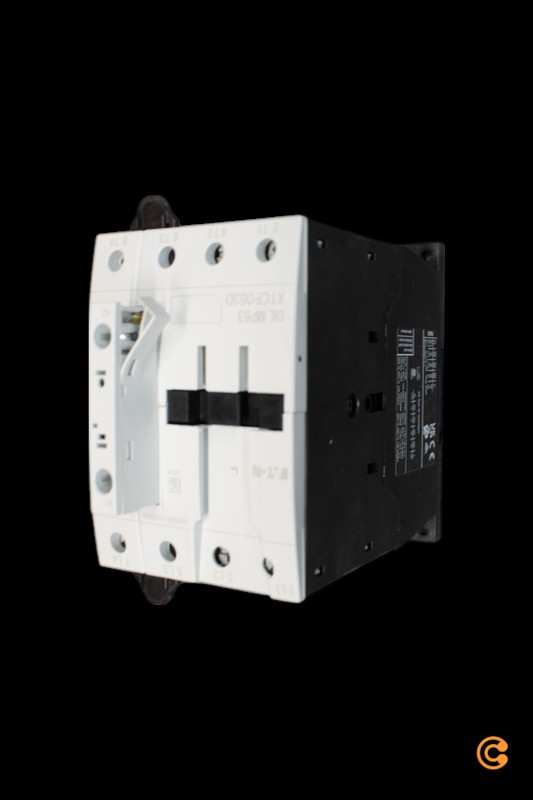 Eaton Dilmp63 (230 V 50 Hz, 240 V 60 Hz) aflrofi, B-flokks, 4 venjulega opnir tengiliðir. Sjá texta/mynd.