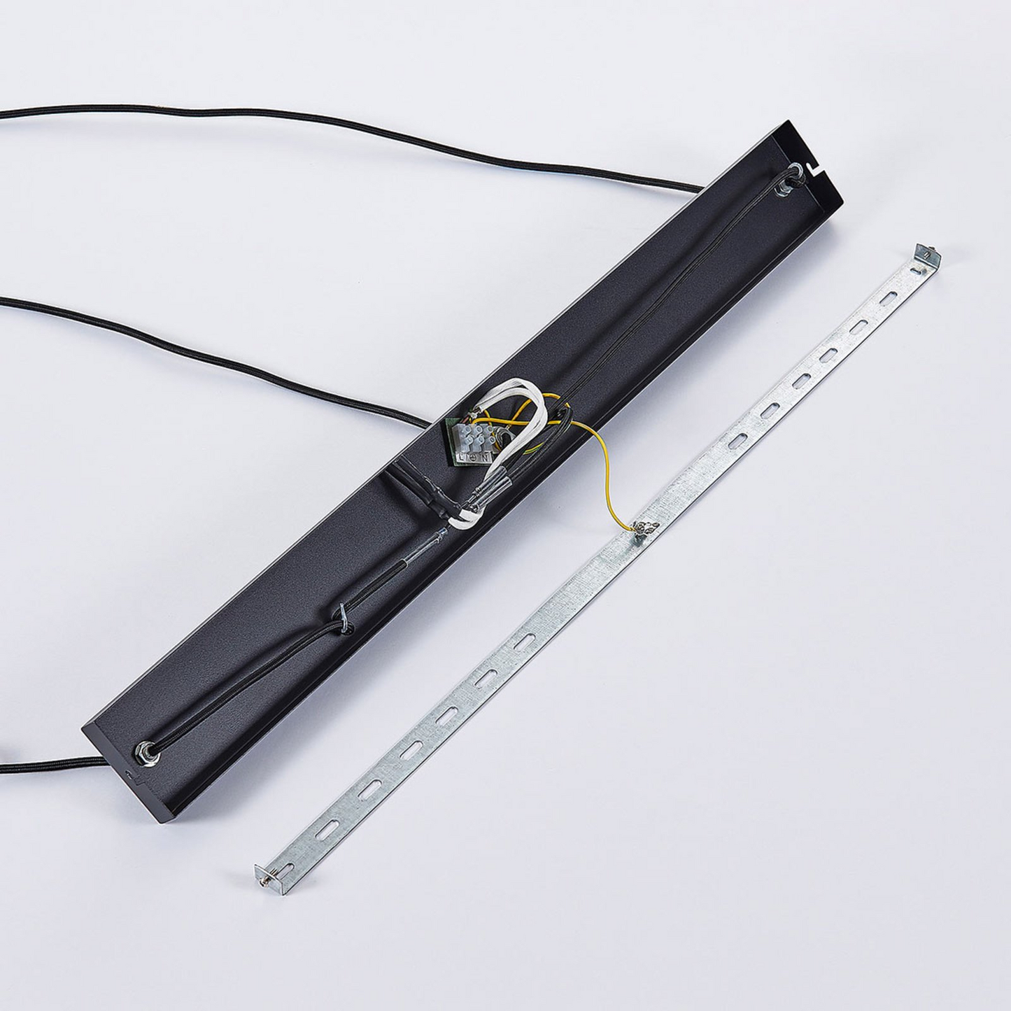 B-Ware Lindby Pendelleuchte Jusra Hängeleuchte Lampe Leuchte 3 Flg. E27 Metall Schwarz