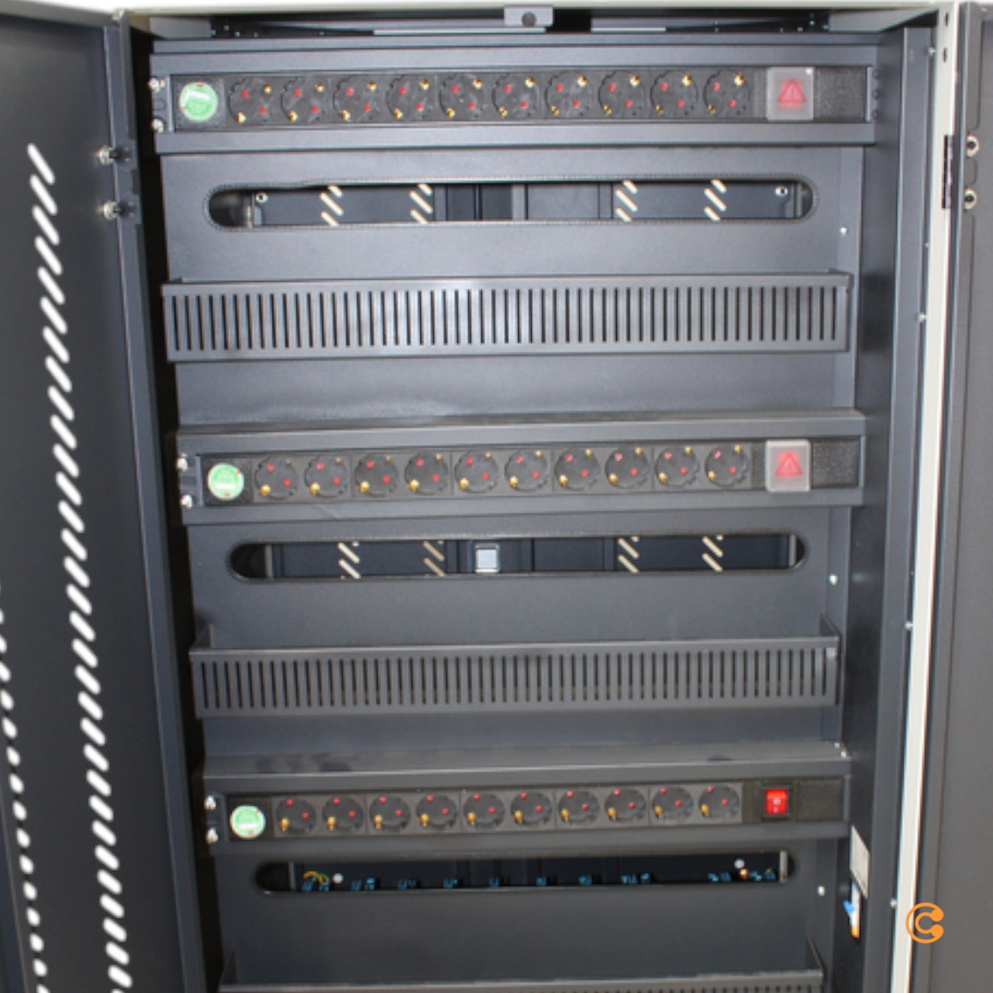 B-flokks Digitus Dn 45002 hleðslu- og stjórnunarkerfi Færanlegt hleðslukerfi Sjá texta/myndir