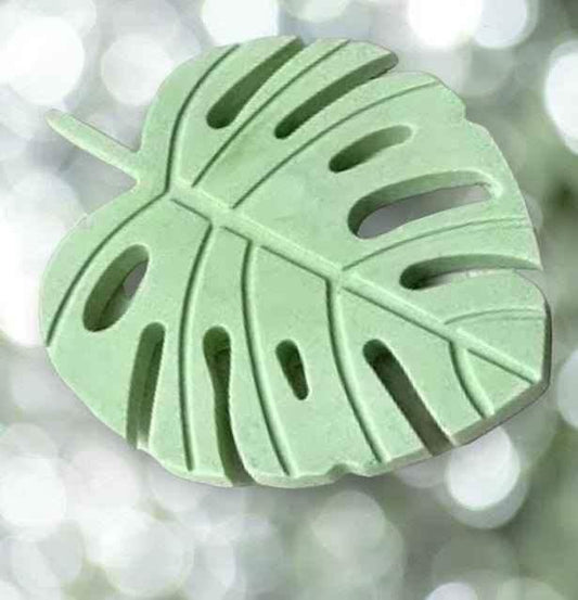 Handgefertigtes Monstera-Blatt – Tropische Dekoration von SteinKunstWerk