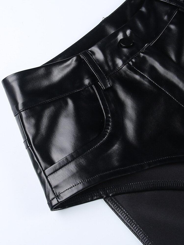 Triangle Pocket Short