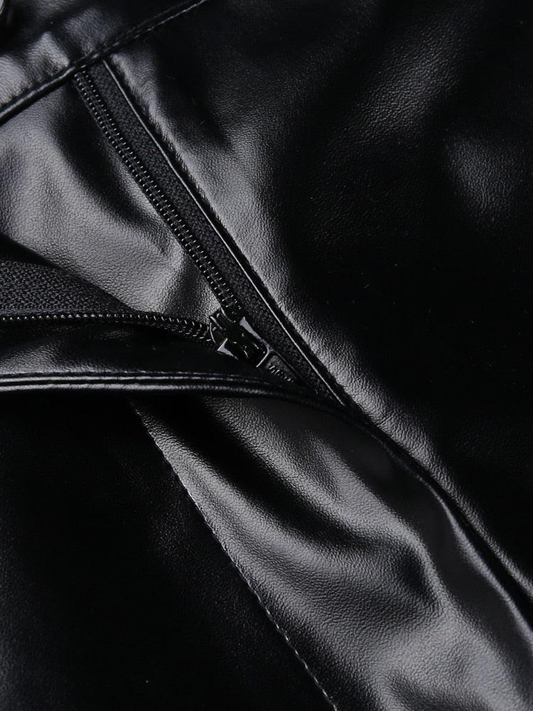 Triangle Pocket Short