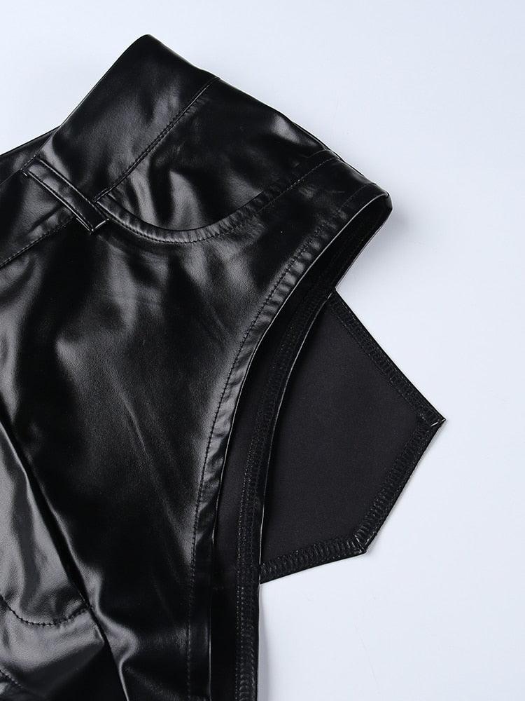 Triangle Pocket Short