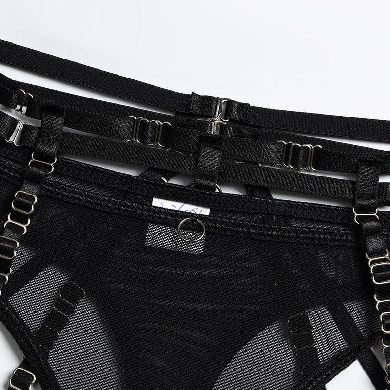 Cut Out 4-Piece Garter Belt