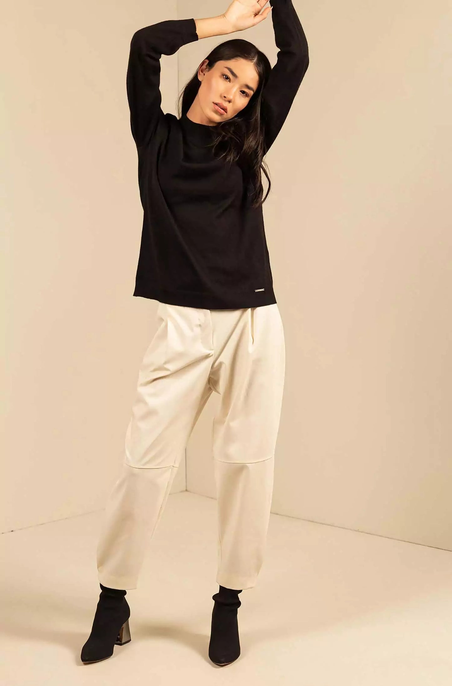 KUNA - Alpaca women's sweater turtleneck - Anahi – 100% baby alpaca