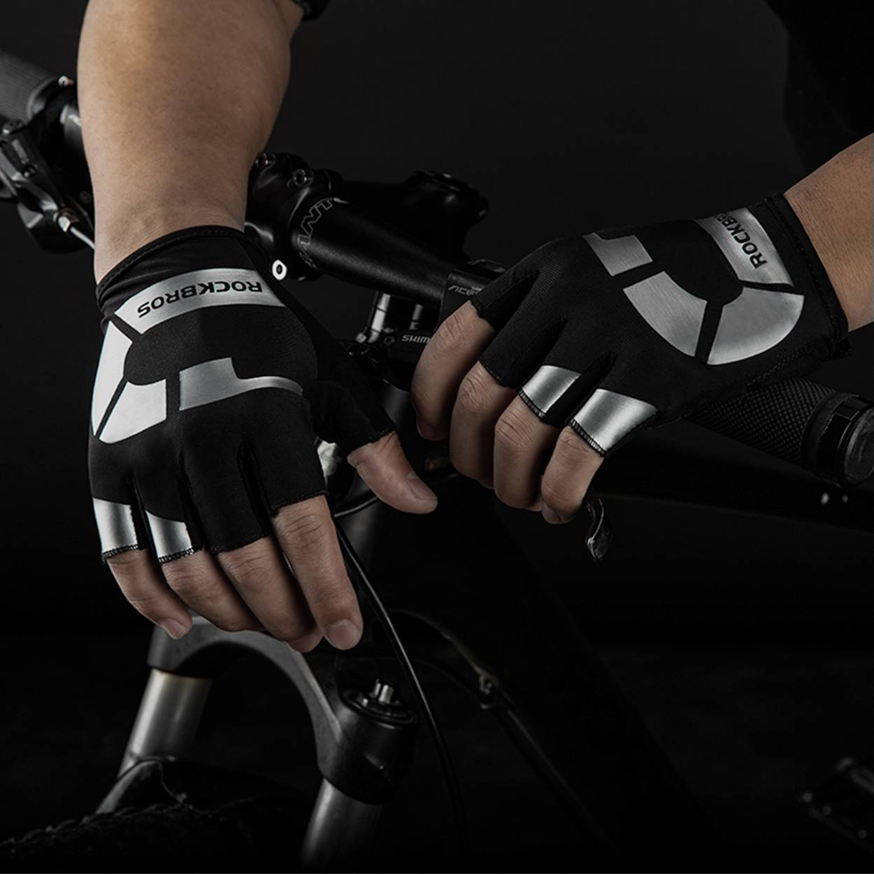 ROCKBROS Frühlings- und Herbst-Sport-Reithandschuhe Anti-Rutsch und reflektierend